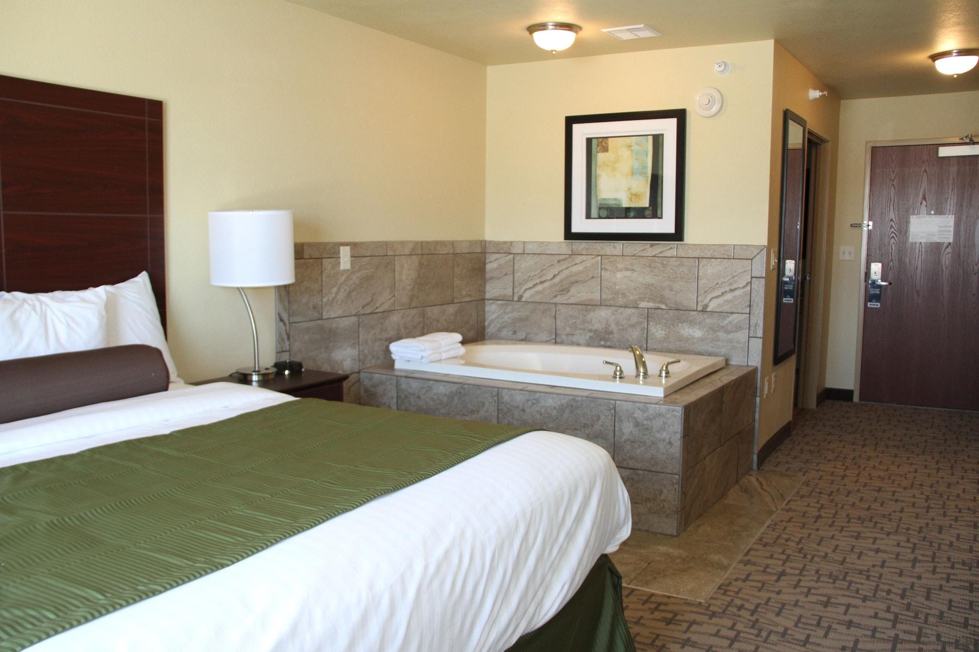 Cobblestone Hotel & Suites - דווילס לייק מראה חיצוני תמונה
