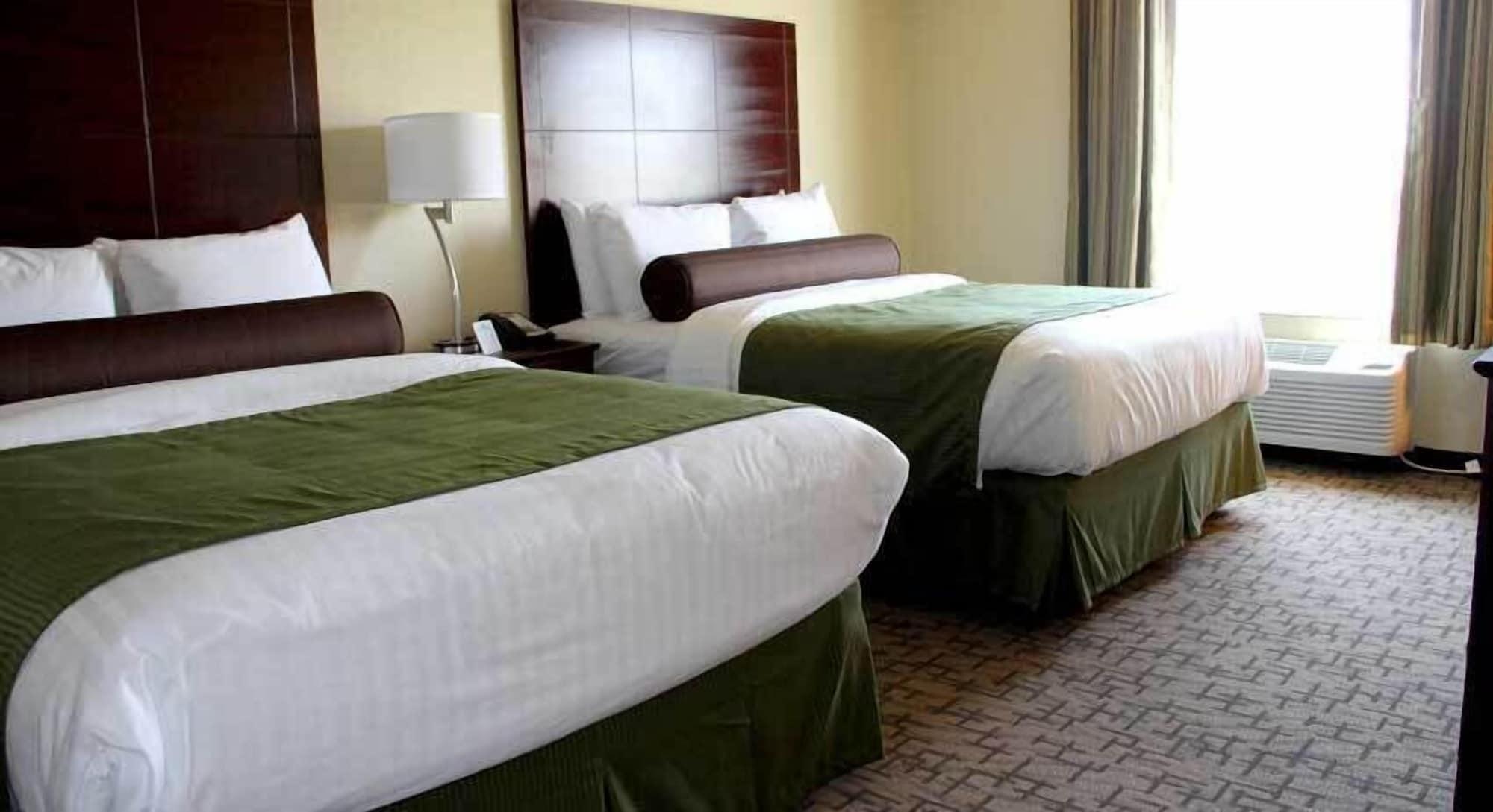 Cobblestone Hotel & Suites - דווילס לייק מראה חיצוני תמונה