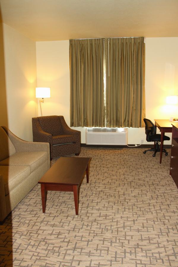 Cobblestone Hotel & Suites - דווילס לייק מראה חיצוני תמונה